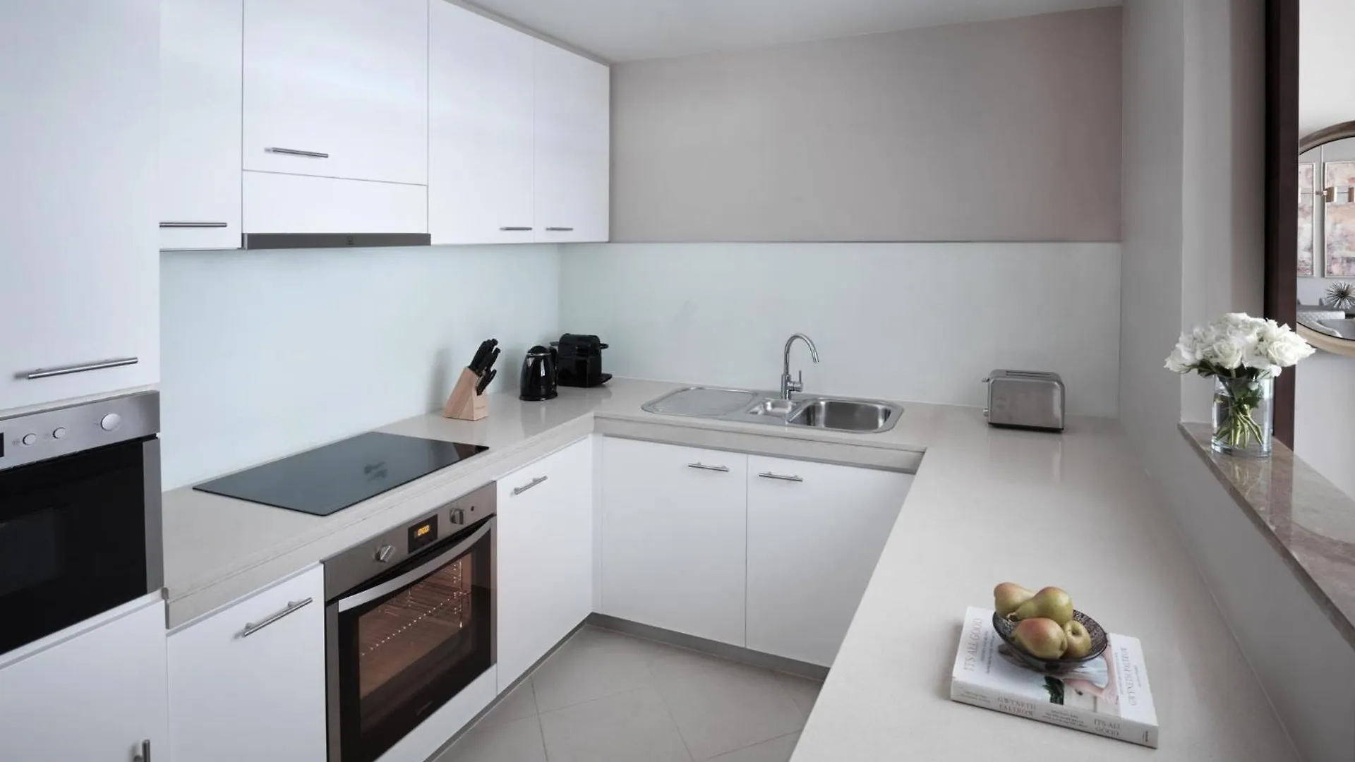 InterContinental Residencia Suite Dubai Festival City Apartahotel